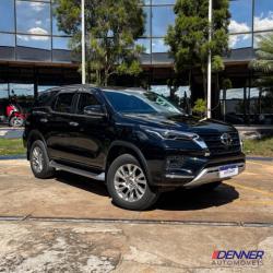 TOYOTA Hilux SW4 2.8 16V 4P SRX 4X4 7 LUGARES TURBO DIESEL AUTOMTICO