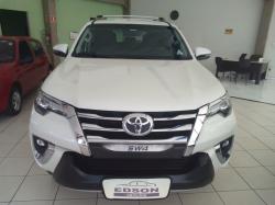 TOYOTA Hilux SW4 2.8 16V 4P SRX 4X4 7 LUGARES TURBO DIESEL AUTOMTICO