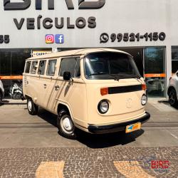 VOLKSWAGEN Kombi 1.6 STD 9 LUGARES