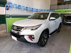 TOYOTA Hilux SW4 2.8 4P SRX 4X4 DIAMOND 7 LUGARES TURBO DIESEL AUTOMTICO