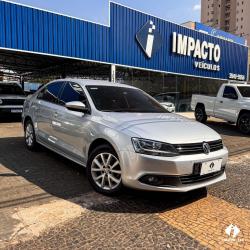 VOLKSWAGEN Jetta 2.0 4P FLEX CONFORTLINE TIPTRONIC AUTOMTICO