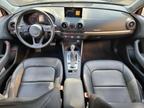 AUDI A3 1.4 16V 4P TFSI ATTRACTION S-TRONIC AUTOMTICO, Foto 9