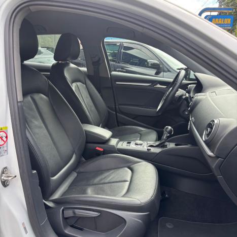 AUDI A3 1.4 16V 4P TFSI ATTRACTION S-TRONIC AUTOM�TICO, Foto 5