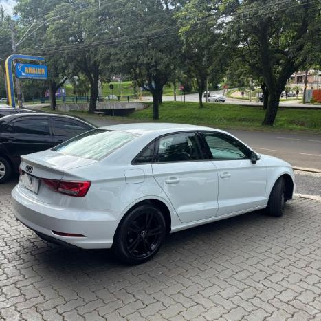 AUDI A3 1.4 16V 4P TFSI ATTRACTION S-TRONIC AUTOM�TICO, Foto 14