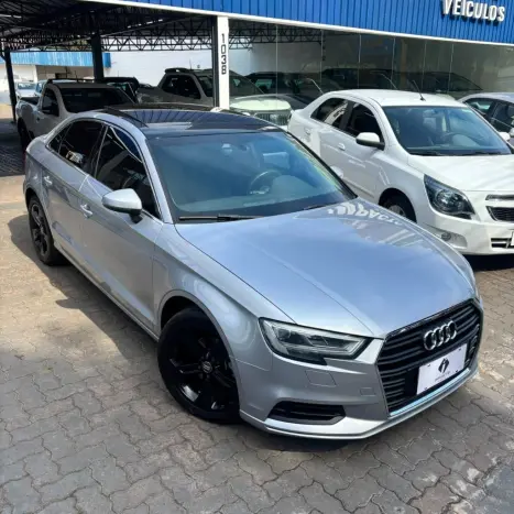AUDI A3 1.4 16V 4P TFSI ATTRACTION S-TRONIC AUTOM�TICO, Foto 2
