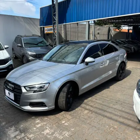 AUDI A3 1.4 16V 4P TFSI ATTRACTION S-TRONIC AUTOM�TICO, Foto 4