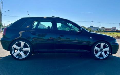 AUDI A3 1.8 4P, Foto 2