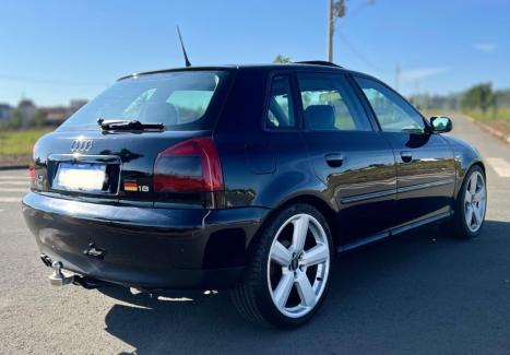 AUDI A3 1.8 4P, Foto 4