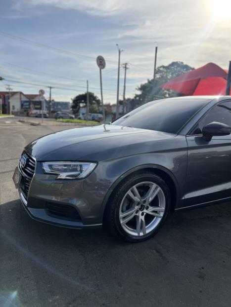 AUDI A3 Sedan 1.4 16V 4P TFSI FLEX AMBIENTE AUTOM�TICO, Foto 3