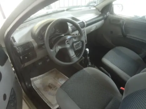 CHEVROLET Classic Sedan 1.0 4P VHCE FLEX, Foto 2