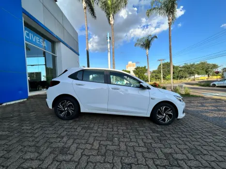 CHEVROLET Onix Hatch 1.0 12V 4P FLEX LT TURBO, Foto 5 CHEVROLET Onix Hatch 1.0 12V 4P FLEX LT TURBO, Foto 5