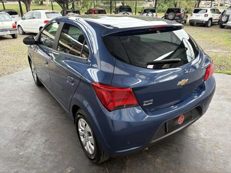 CHEVROLET Onix Hatch 1.0 4P FLEX LT, Foto 5 CHEVROLET Onix Hatch 1.0 4P FLEX LT, Foto 5