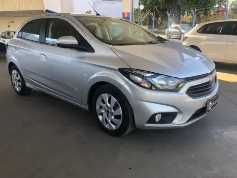 CHEVROLET Onix Hatch 1.4 4P FLEX LT, Foto 2 CHEVROLET Onix Hatch 1.4 4P FLEX LT, Foto 2