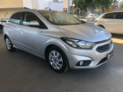 CHEVROLET Onix Hatch 1.4 4P FLEX LT, Foto 3 CHEVROLET Onix Hatch 1.4 4P FLEX LT, Foto 3