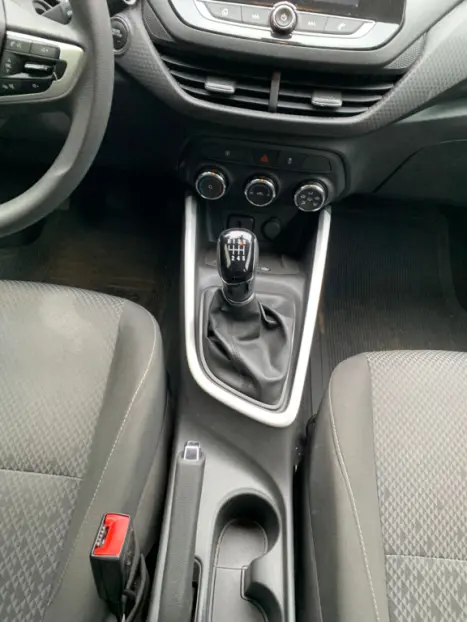 CHEVROLET Onix Hatch 1.0 4P FLEX LT, Foto 14 CHEVROLET Onix Hatch 1.0 4P FLEX LT, Foto 14
