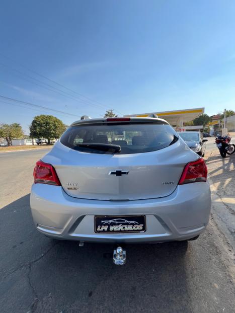 CHEVROLET Onix Hatch 1.0 4P FLEX JOY BLACK, Foto 2 CHEVROLET Onix Hatch 1.0 4P FLEX JOY BLACK, Foto 2