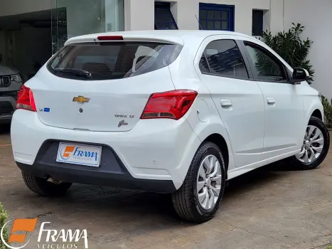CHEVROLET Onix Hatch 1.4 4P FLEX LT, Foto 4