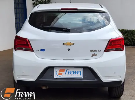 CHEVROLET Onix Hatch 1.4 4P FLEX LT, Foto 6