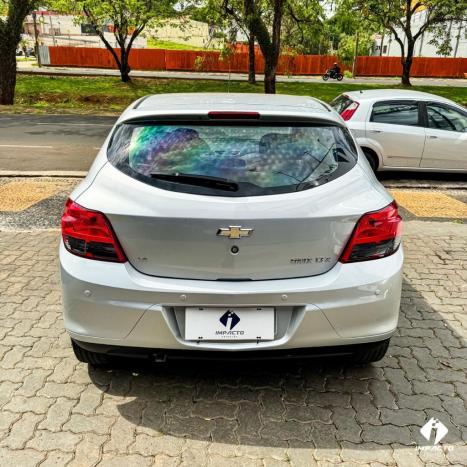 CHEVROLET Onix Hatch 1.4 4P FLEX LTZ, Foto 18 CHEVROLET Onix Hatch 1.4 4P FLEX LTZ, Foto 18