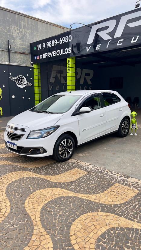 CHEVROLET Onix Hatch 1.4 4P FLEX LTZ, Foto 4