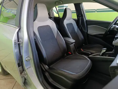 CHEVROLET Onix Hatch 1.0 12V 4P FLEX PREMIER TURBO AUTOM�TICO, Foto 10