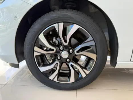 CHEVROLET Onix Hatch 1.0 12V 4P FLEX PREMIER 2 TURBO AUTOM�TICO, Foto 5