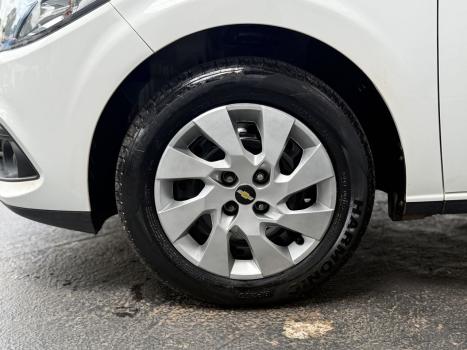 CHEVROLET Onix Hatch 1.4 4P FLEX LT, Foto 4