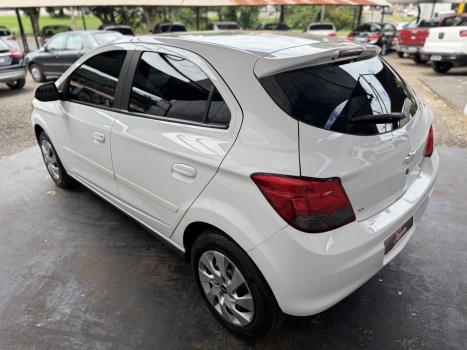 CHEVROLET Onix Hatch 1.4 4P FLEX LT, Foto 5