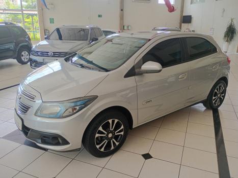 CHEVROLET Onix Hatch 1.4 4P FLEX LT, Foto 3