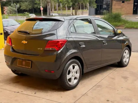 CHEVROLET Onix Hatch 1.4 4P FLEX LT, Foto 6