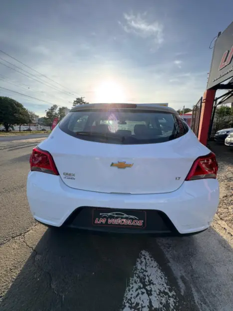 CHEVROLET Onix Hatch 1.0 4P FLEX LT, Foto 6