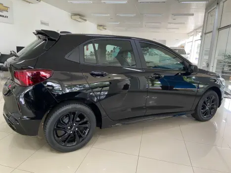CHEVROLET Onix Hatch 1.0 12V 4P FLEX RS TURBO AUTOM�TICO, Foto 2