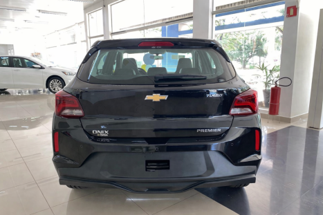 CHEVROLET Onix Hatch 1.0 12V 4P FLEX PREMIER 2 TURBO AUTOM�TICO, Foto 6