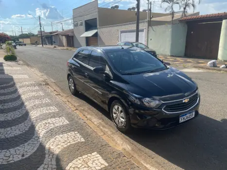 CHEVROLET Onix Hatch 1.0 4P FLEX LT, Foto 2