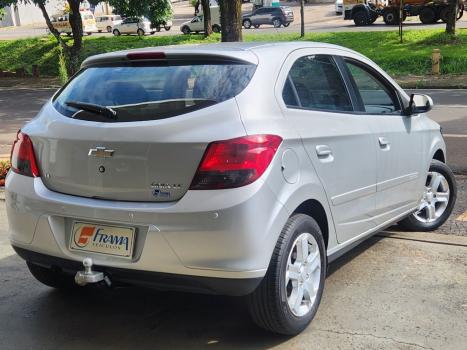 CHEVROLET Onix Hatch 1.4 4P FLEX LT, Foto 5