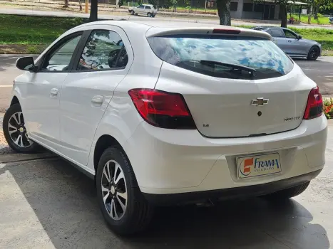 CHEVROLET Onix Hatch 1.4 4P FLEX LTZ, Foto 5