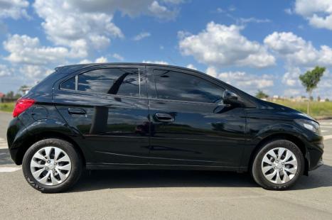 CHEVROLET Onix Hatch 1.4 4P FLEX LT, Foto 5