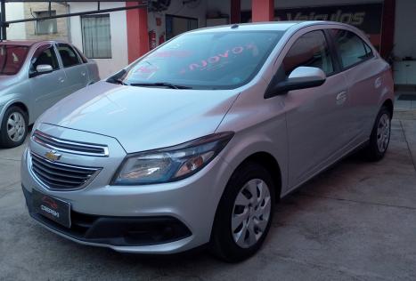 CHEVROLET Onix Hatch 1.4 4P FLEX LT, Foto 4