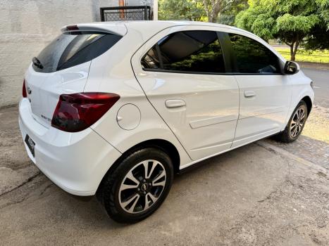 CHEVROLET Onix Hatch 1.4 4P FLEX LTZ, Foto 4