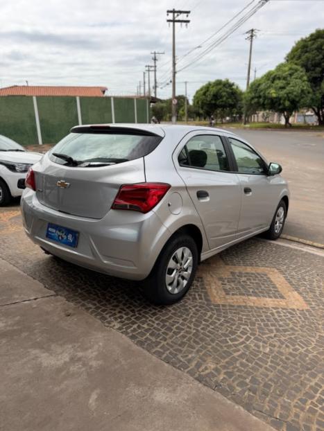 CHEVROLET Onix Hatch 1.0 4P FLEX LS, Foto 3