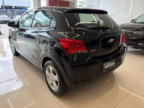 CHEVROLET Onix Hatch 1.4 4P FLEX LT, Foto 3