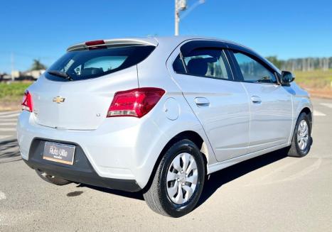 CHEVROLET Onix Hatch 1.0 4P FLEX LT, Foto 4