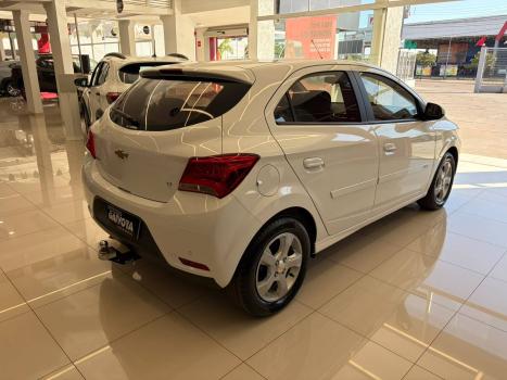 CHEVROLET Onix Hatch 1.4 4P FLEX LT, Foto 3