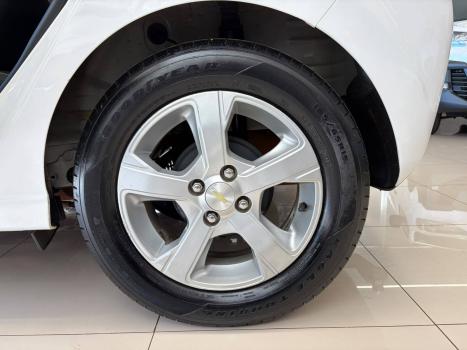 CHEVROLET Onix Hatch 1.4 4P FLEX LT, Foto 10