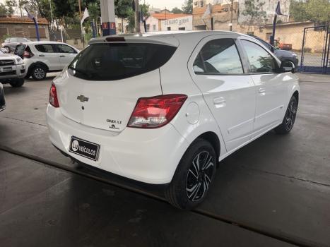 CHEVROLET Onix Hatch 1.0 12V 4P FLEX LT, Foto 9