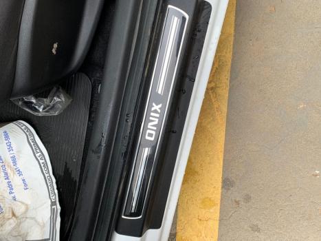 CHEVROLET Onix Sedan 1.0 12V 4P FLEX LTZ PLUS TURBO, Foto 12