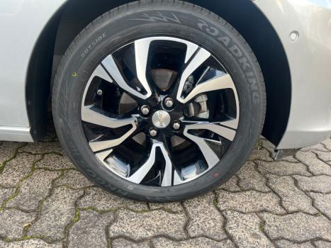 CHEVROLET Onix Sedan 1.0 12V 4P FLEX PREMIER PLUS TURBO AUTOM�TICO, Foto 9