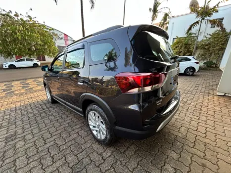 CHEVROLET Spin 1.8 4P FLEX LTZ AUTOMÁTICO, Foto 3 CHEVROLET Spin 1.8 4P FLEX LTZ AUTOMÁTICO, Foto 3