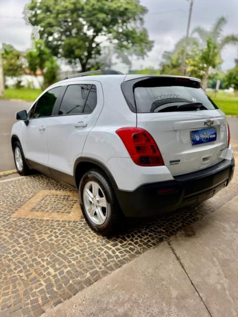 CHEVROLET Tracker 1.8 16V 4P FLEX LT AUTOM�TICO, Foto 4