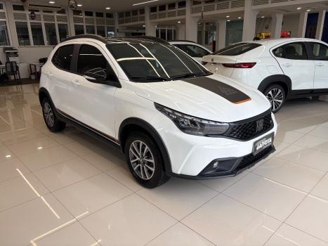 FIAT Argo 1.8 4P FLEX E.TORQ TREKKING AUTOMÁTICO, Foto 5